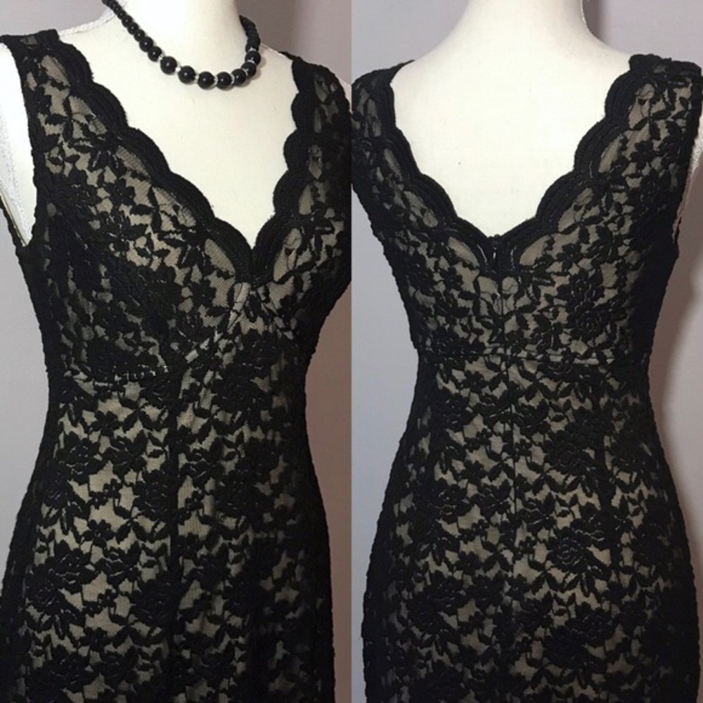 Roz @ Ali Black Lace Sleeveless Cocktail Dress